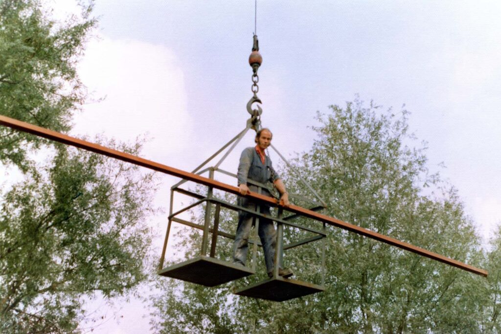 072 Montage NIJL Wim Spijkerman Neemt Een Balkje Mee