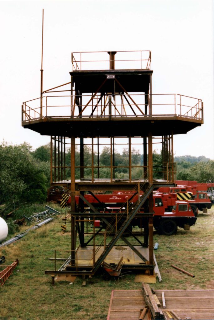 NIJL Kees Ellenbroek 06 Radartoren In Aanbouw