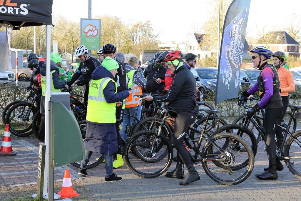 Start Lemelerberg Lemeler Esch (15) Klein