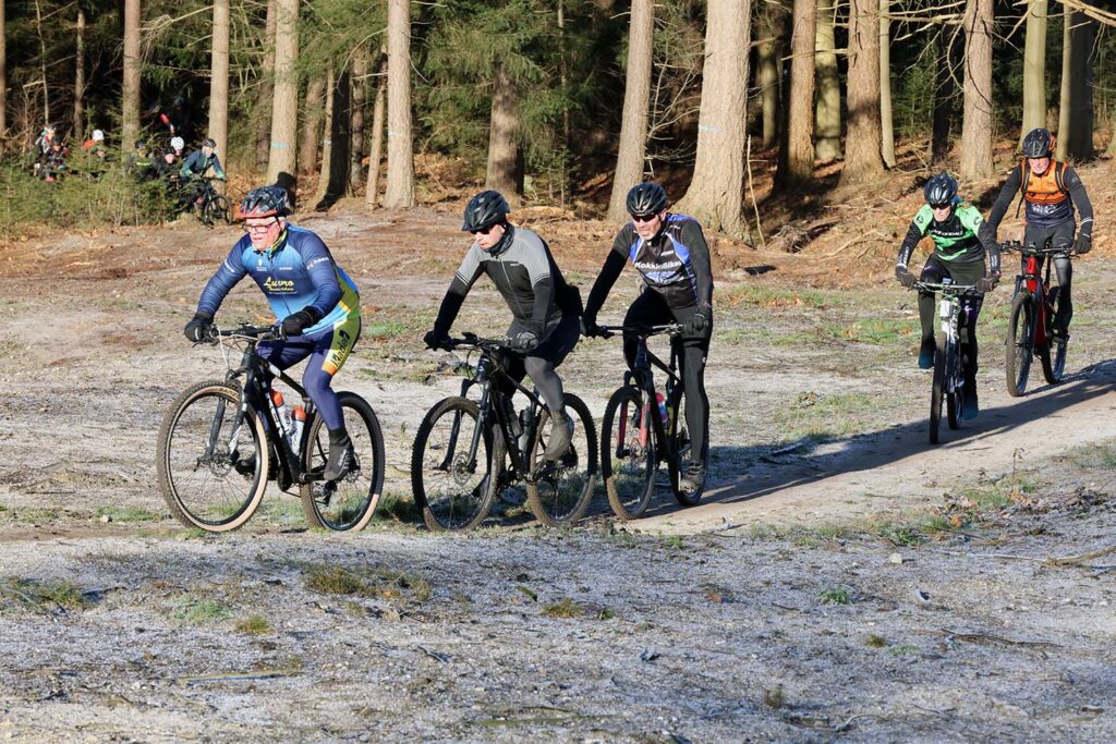 Start Lemelerberg Lemeler Esch (75) Klein