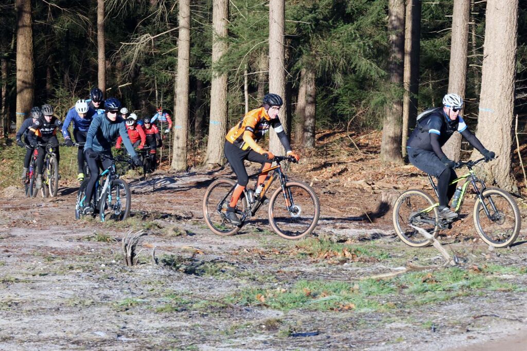 Start Lemelerberg Lemeler Esch (91) Klein