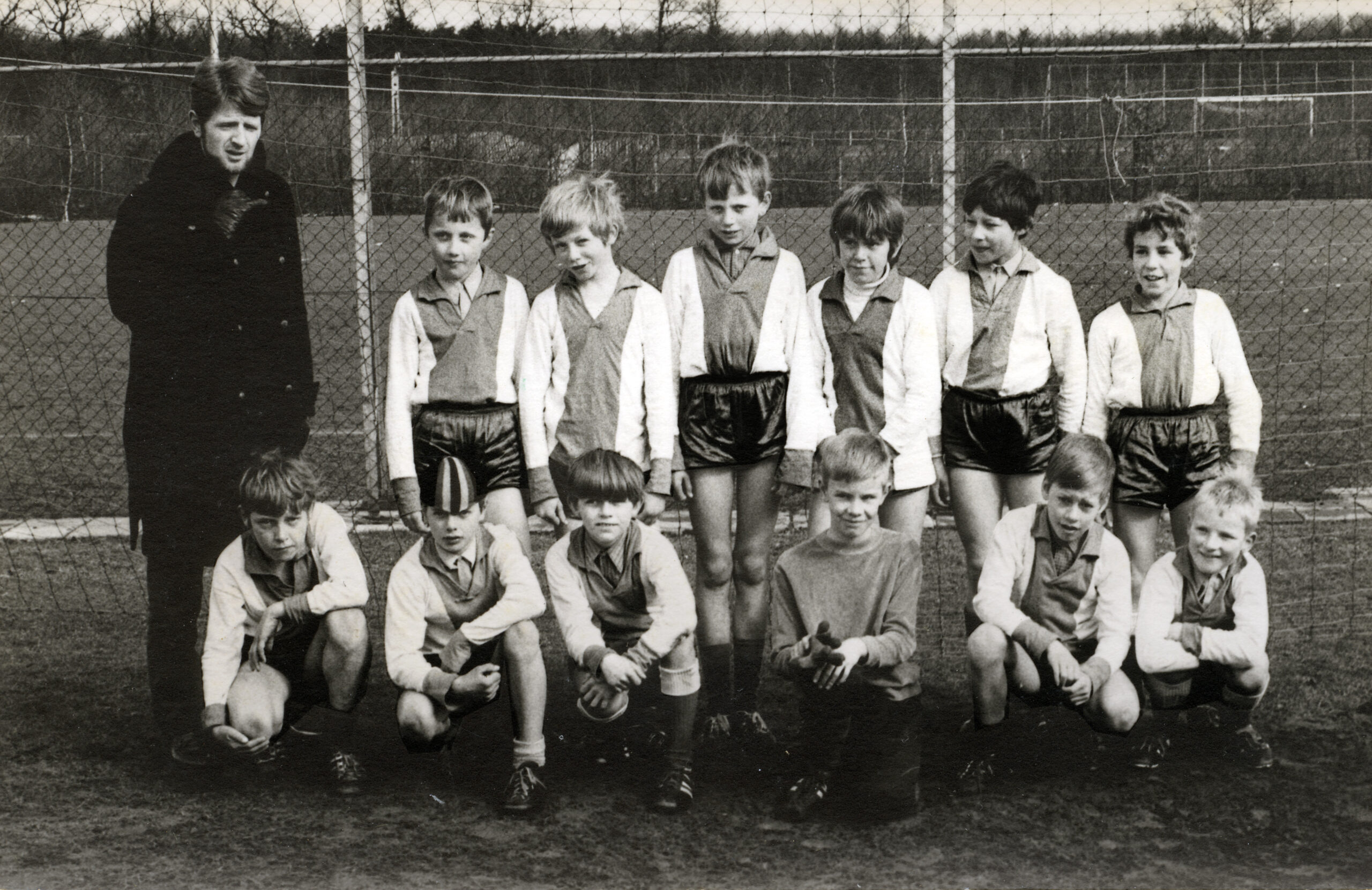 049 Voetbalteam Met Herman Schoorlemmer 3 Sepia