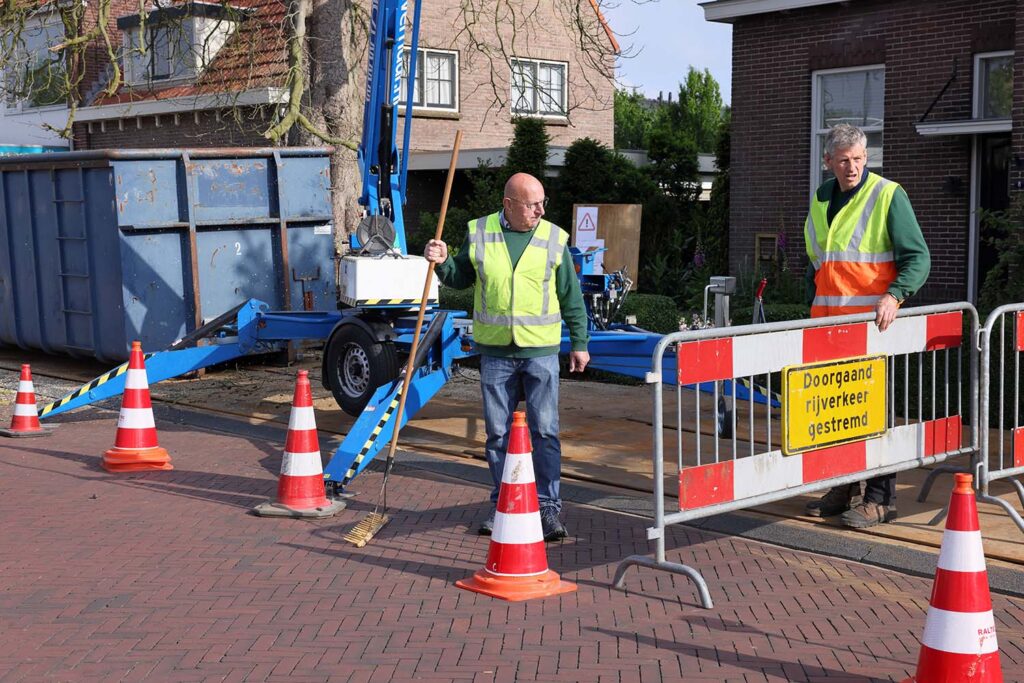 Kastanjeboom Moet Wijken 006 Klein