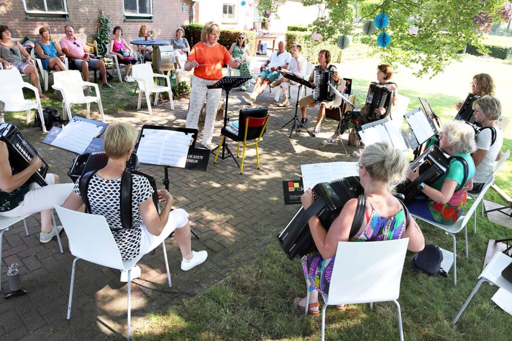 Muziek In De Tuin 029 Klein