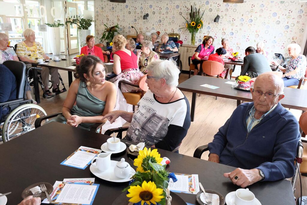 Oogstkoningin Op Bezoek Bij Brugstede (19) Klein