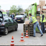 Let op; as zaterdag oud papier