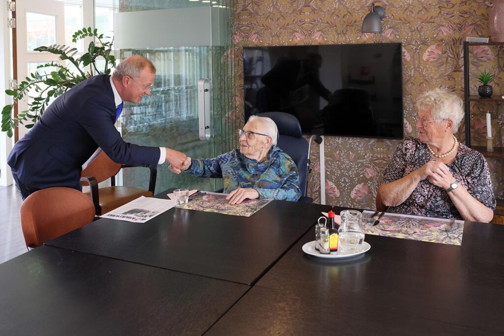 Overhandiging 1e Lemelervelder (77)