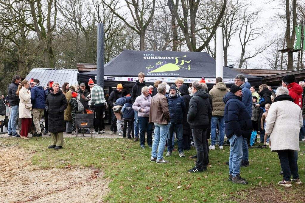 Nieuwjaarsduik 2026 Heidepark Foto Hans Heerink (15)