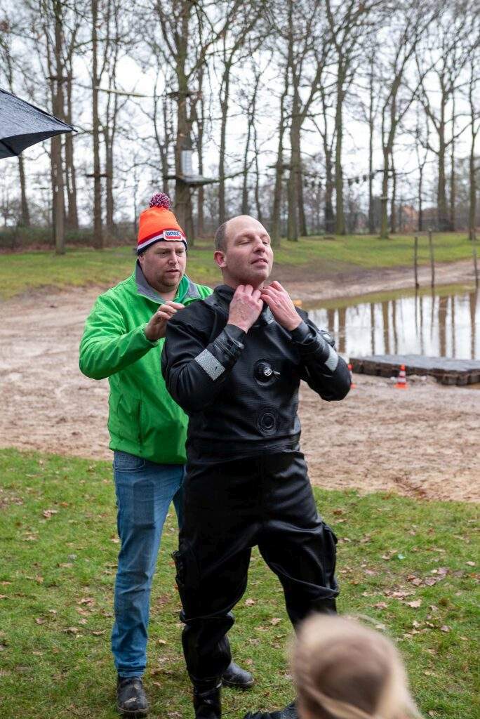 Nieuwjaarsduik 2026 Heidepark Foto Hans Jansen (17)