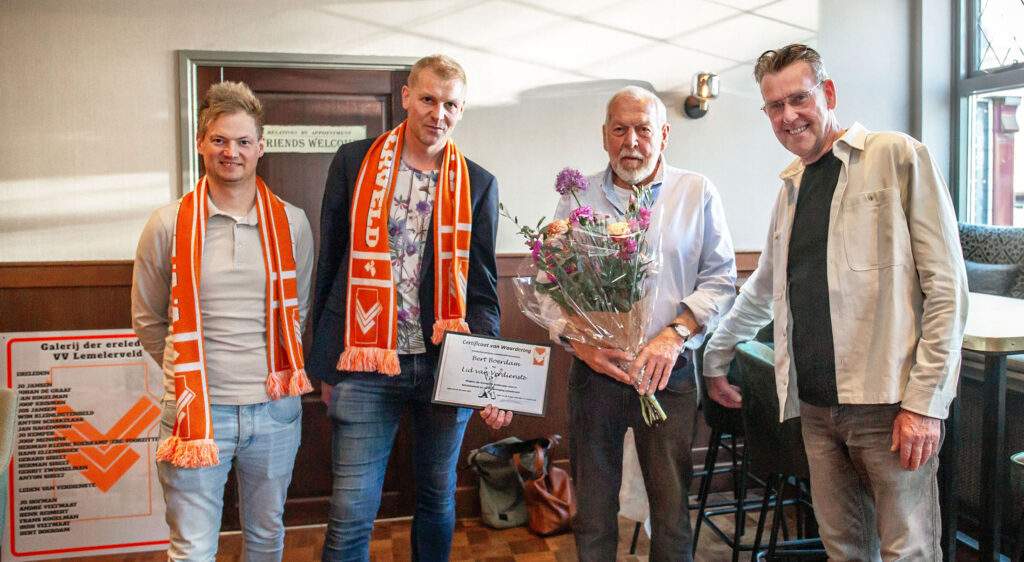 Bert Boerdam Lid Van Verdienste Foto 2 Sukerbiet