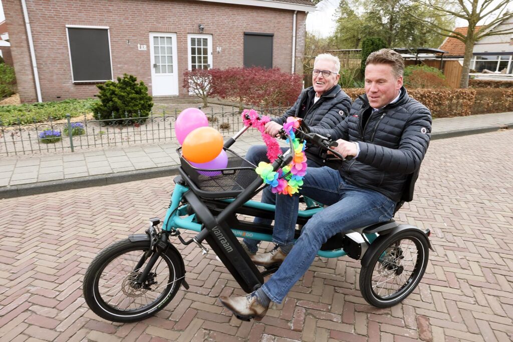 Autobedrijf Harry Nijboer Schonk Brugstede Een Duofiets (10)